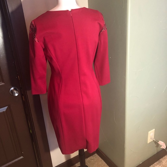 Stunning red dress - Picture 5 of 8